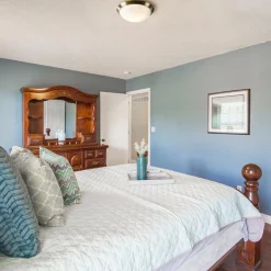 Straluma Klassieke plafonnière brons met wit glas 30 cm></noscript> Plafonnières|Woonkamerlampen