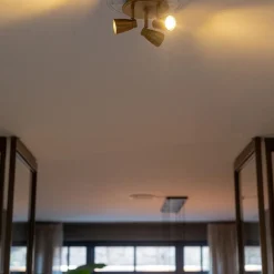 Straluma Klassieke spot Mirage brons 3 lichts></noscript> Opbouwspots|Woonkamerlampen