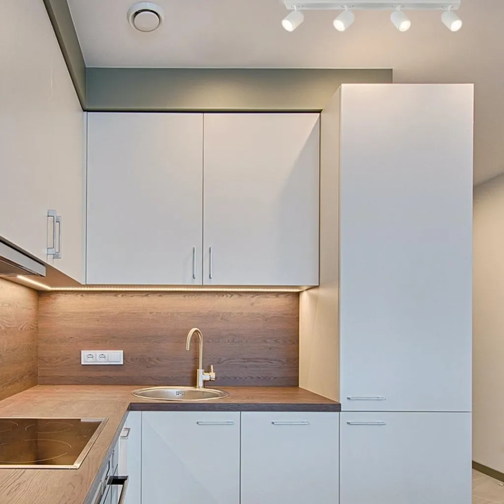 Straluma 4-Lichts plafondspot balk wit metaal> Opbouwspots|Woonkamerlampen