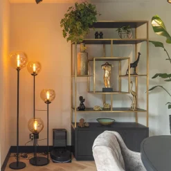 Straluma 3-Lichts vloerlamp mat zwart met amber glazen bollen></noscript> Vloerlampen|Klassieke Verlichting