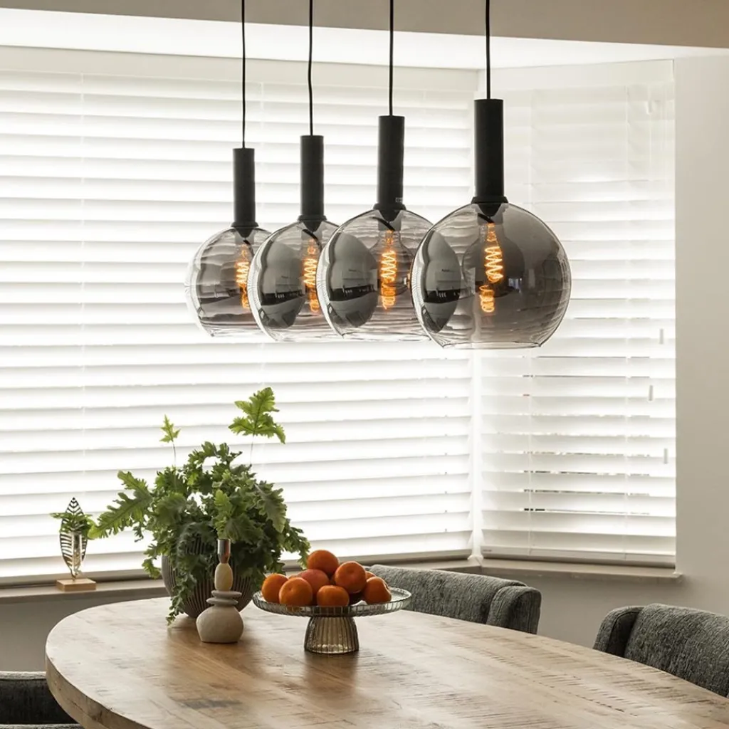 Straluma Luxe 4-lichts eettafelhanglamp met smoke glazen bollen> Eettafellampen|Pendel Lampen