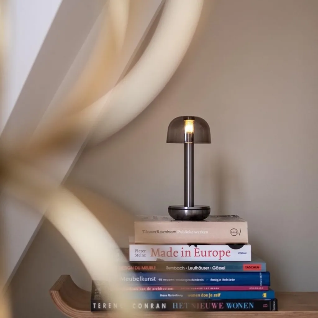 Straluma Luxe tafellamp op batterij dimbaar titanium/smoke> Tafellampen|Keukenverlichting