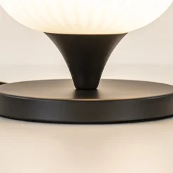 Straluma Mat witte tafellamp met zwarte voet></noscript> Woonkamerlampen|Slaapkamerlampen