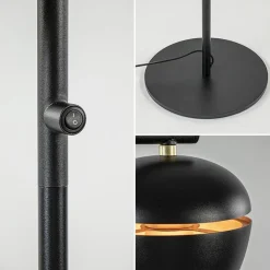 Straluma Mat zwarte 2-lichts vloerlamp met gouden accenten><noscript><img width=