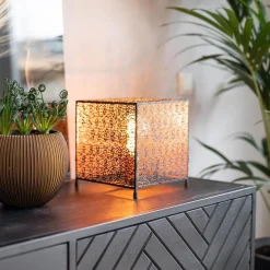 Straluma Mat zwarte tafellamp met goud vierkant></noscript> Tafellampen|Scandinavische Verlichting