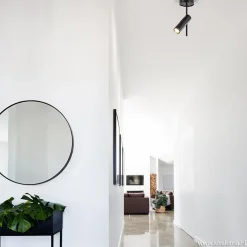 Straluma Moderne plafondspot zwart metaal verstelbaar></noscript> Opbouwspots|Slaapkamerlampen