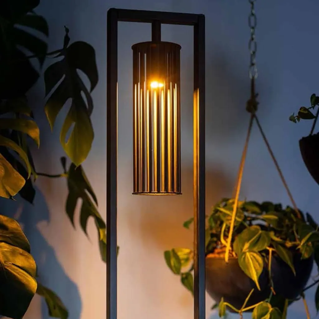 Straluma Moderne vloerlamp mat zwart metaal> Vloerlampen|Industriële Verlichting