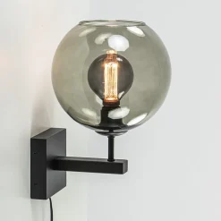 Straluma Moderne wandlamp met smoke glazen bol incl. snoer> Halverlichting|Wandlampen