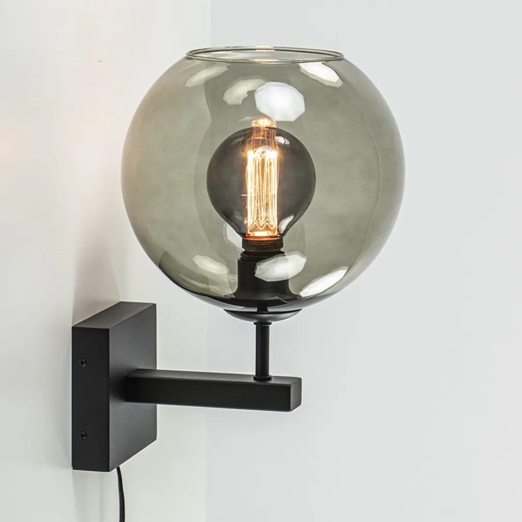 Straluma Moderne wandlamp met smoke glazen bol incl. snoer> Halverlichting|Wandlampen