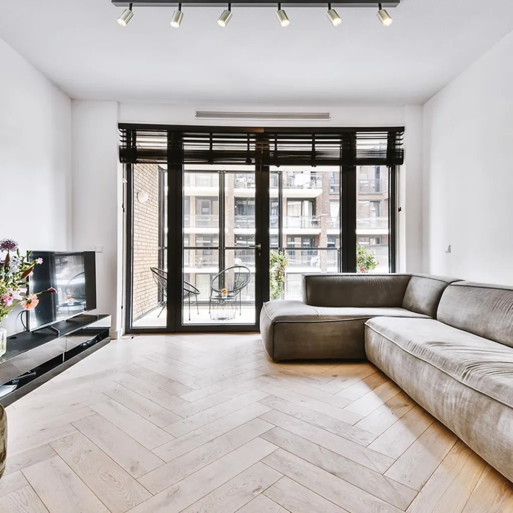 Straluma Plafondspot Bounce 6L balk zwart/rvs> Opbouwspots|Keukenverlichting