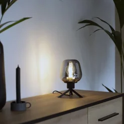 Straluma Tafellamp driepoot kegel smoke glas><noscript><img width=