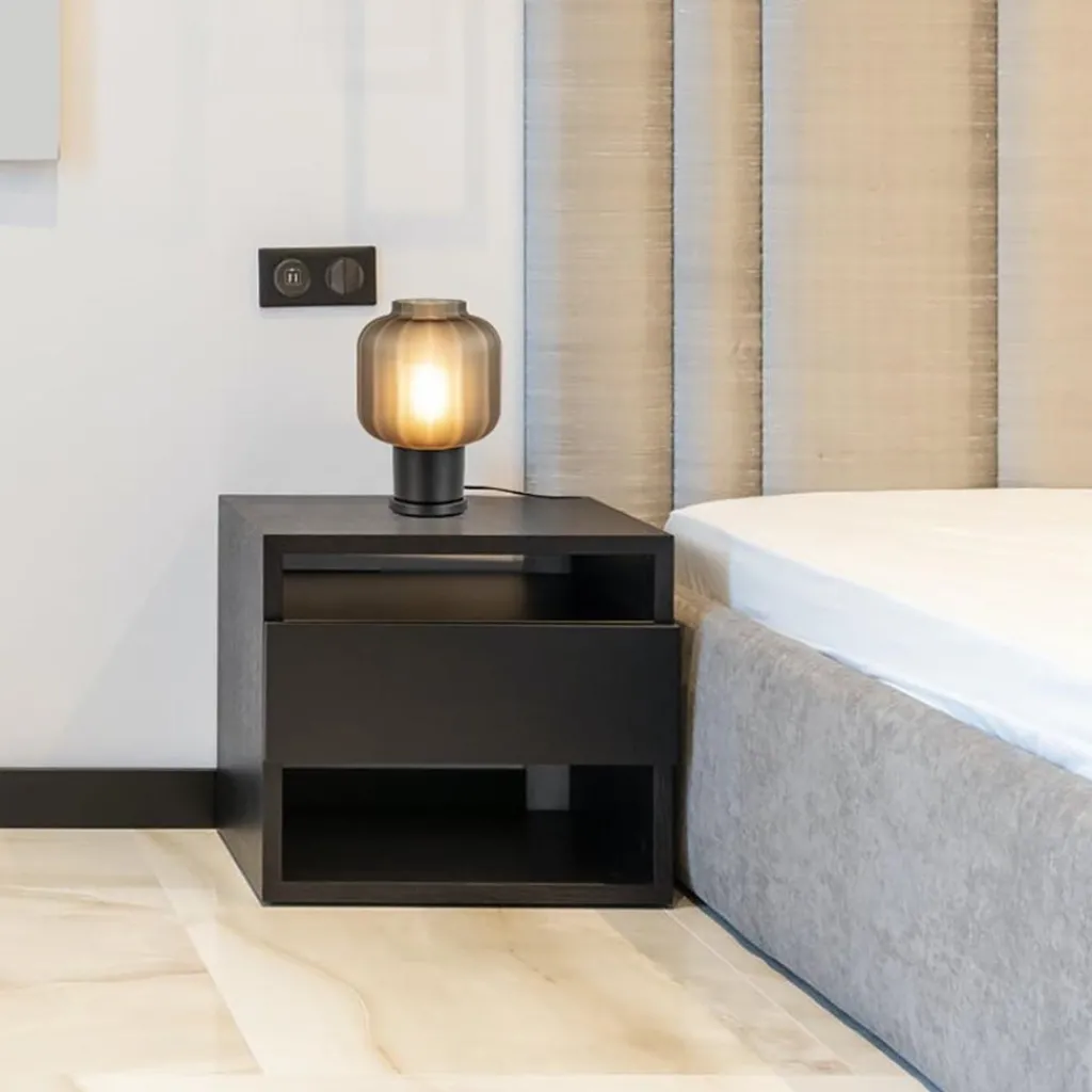 Straluma Tafellamp Lett zwart met mat smoke glas> Tafellampen|Design Verlichting