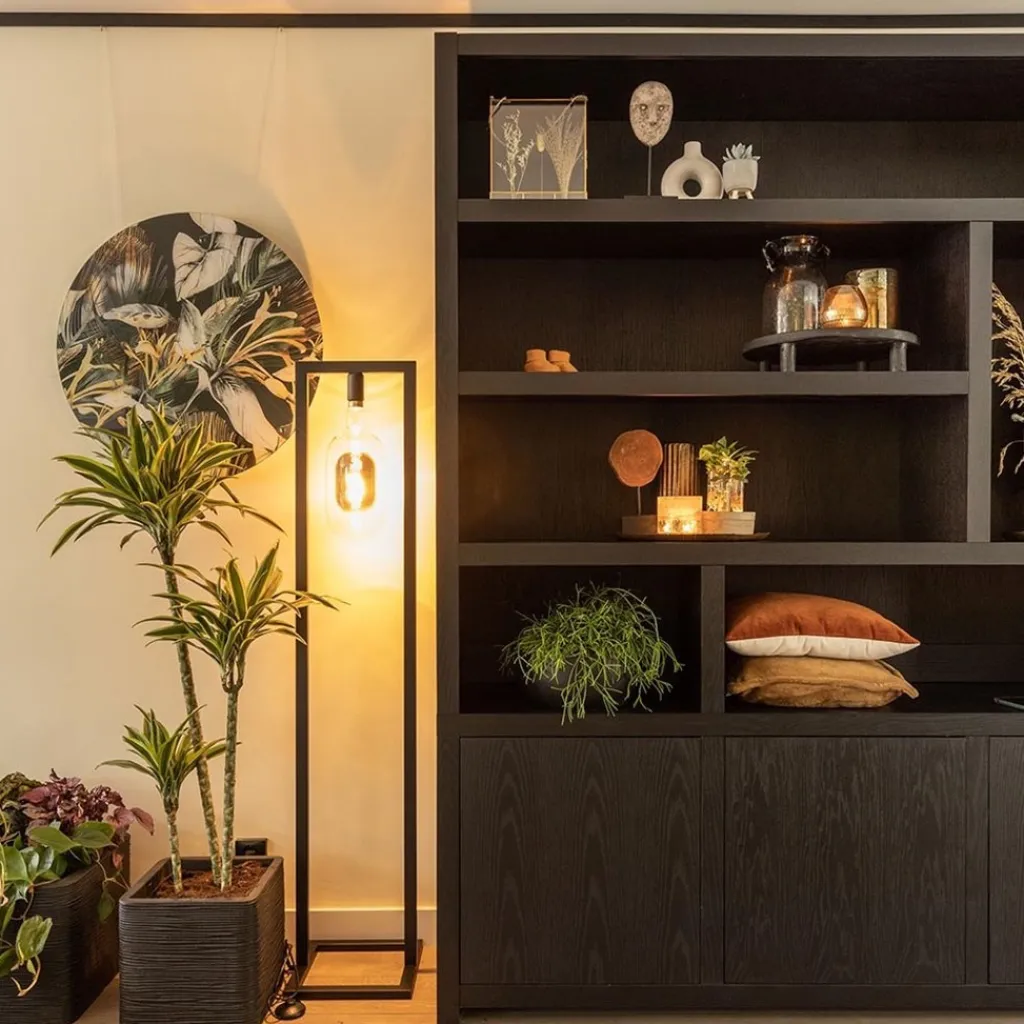 Straluma Vloerlamp frame zwart> Vloerlampen|Woonkamerlampen