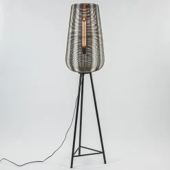 Straluma Zwarte driepoot Adeta met nikkel kap> Draadlampen|Light and Living
